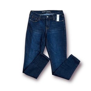 NWT Old Navy Women’s Rockstar Mid-Rise dark wash jeans, Sz 4